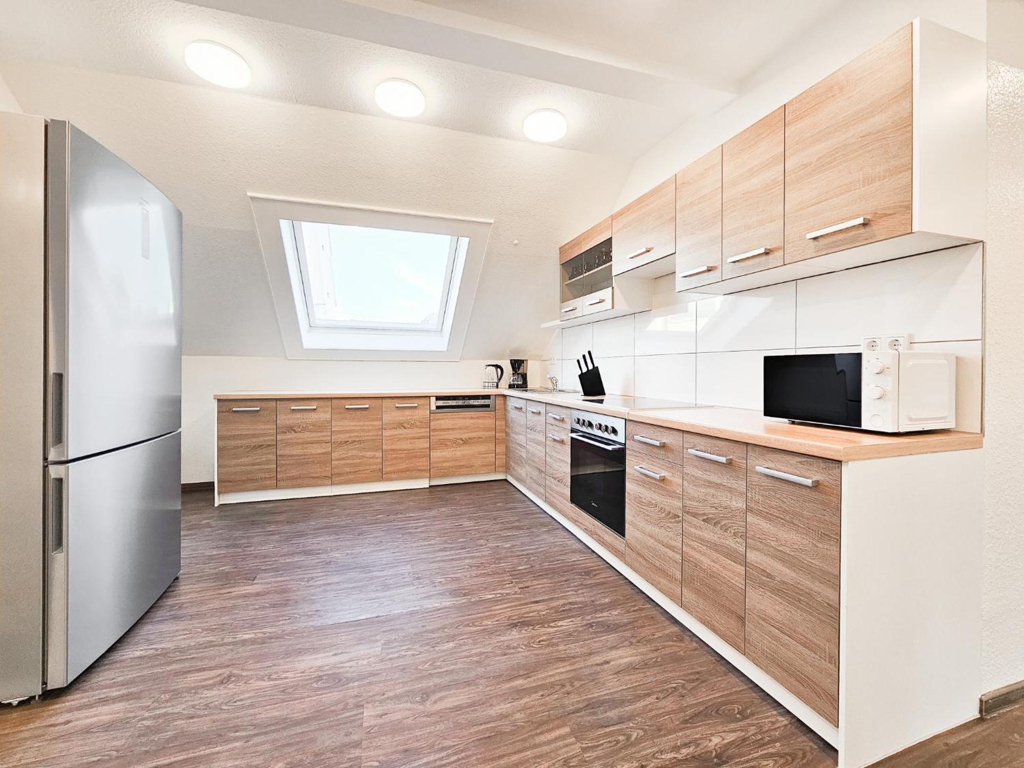 Raj Living - City Center Apartments With 5 Rooms - 10 Min Messe Dus Düsseldorf Buitenkant foto
