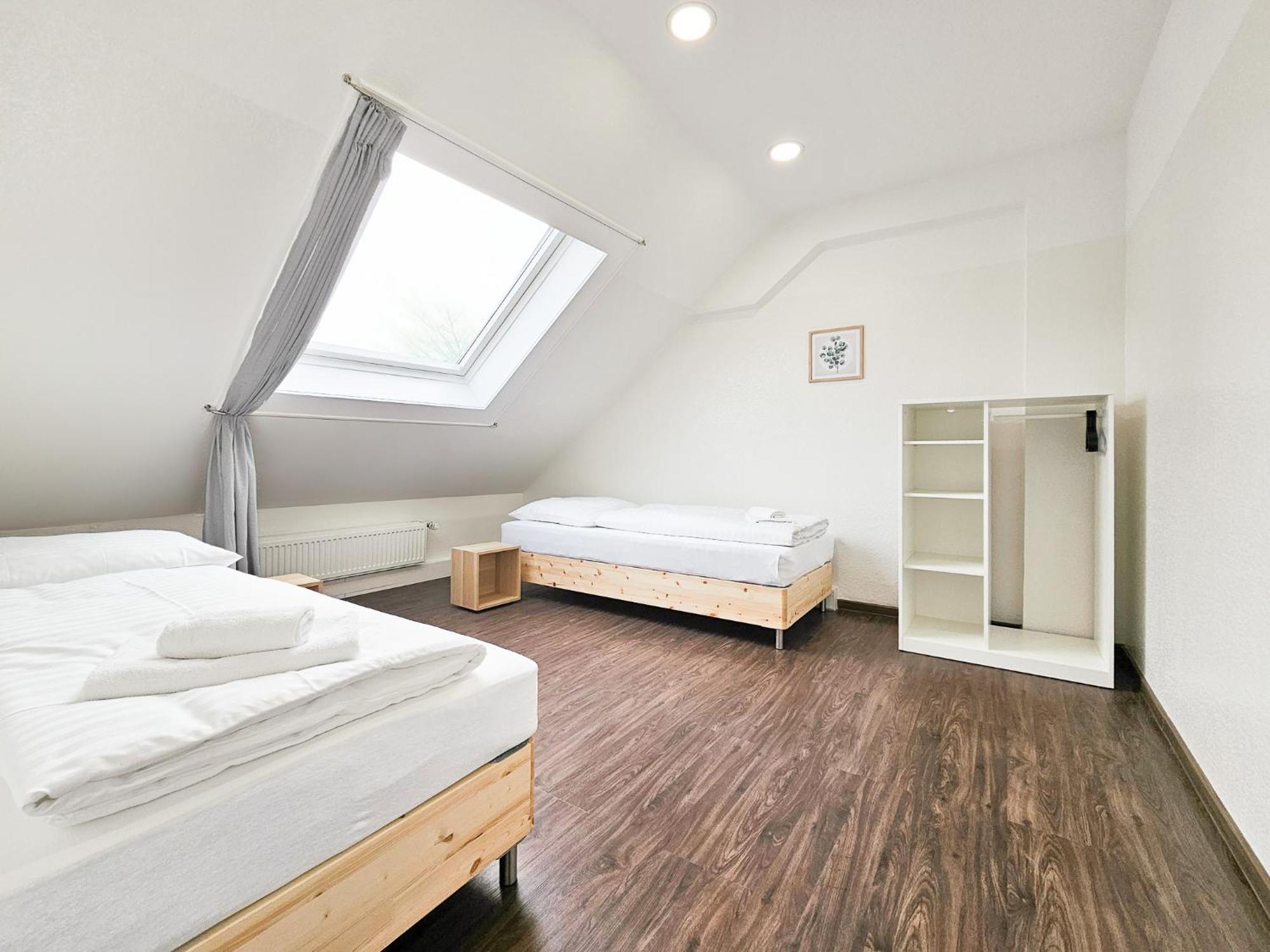 Raj Living - City Center Apartments With 5 Rooms - 10 Min Messe Dus Düsseldorf Buitenkant foto
