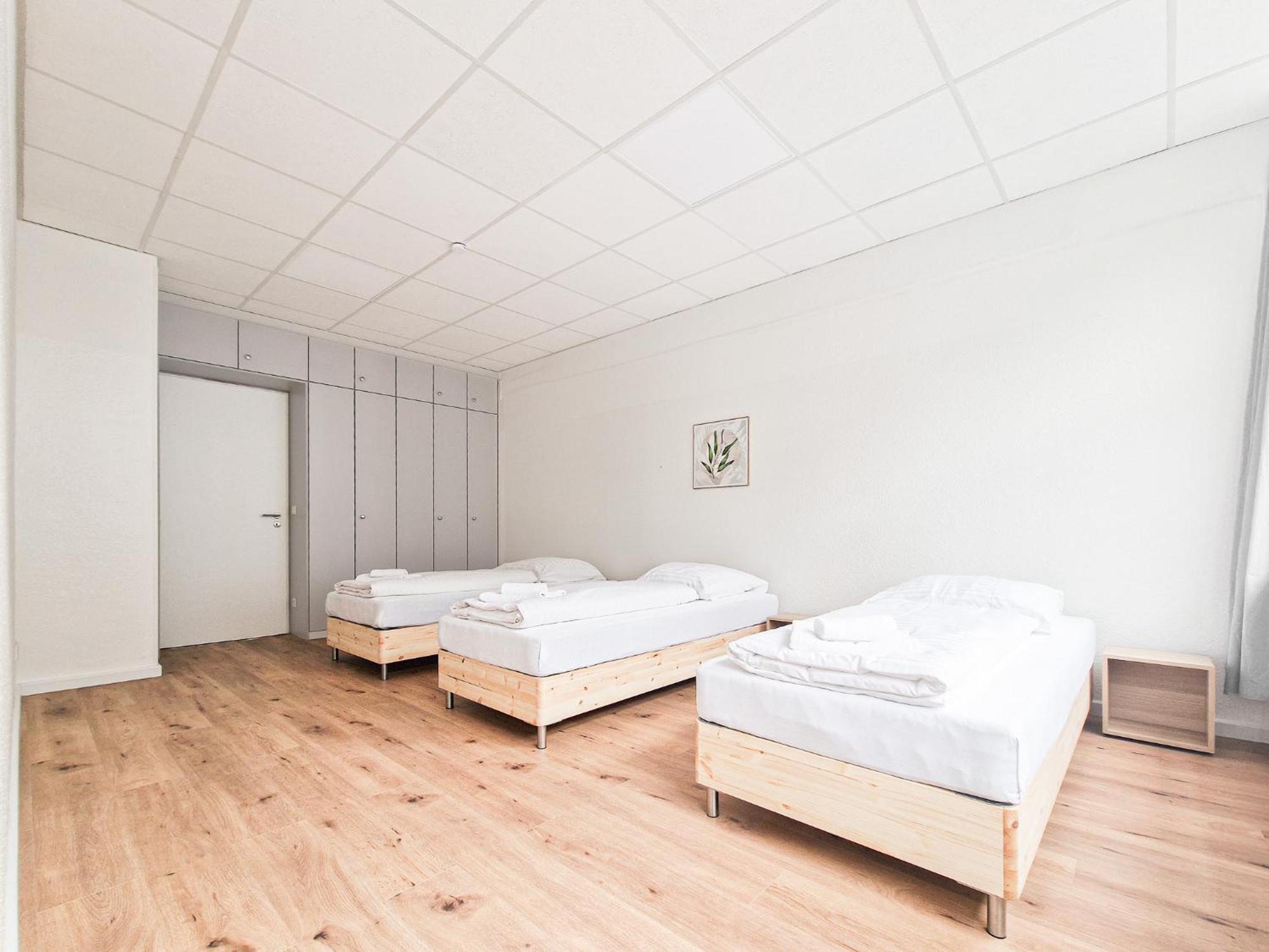 Raj Living - City Center Apartments With 5 Rooms - 10 Min Messe Dus Düsseldorf Buitenkant foto