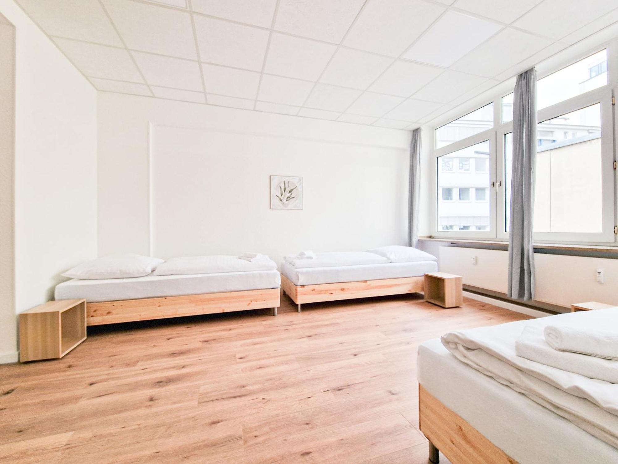 Raj Living - City Center Apartments With 5 Rooms - 10 Min Messe Dus Düsseldorf Buitenkant foto