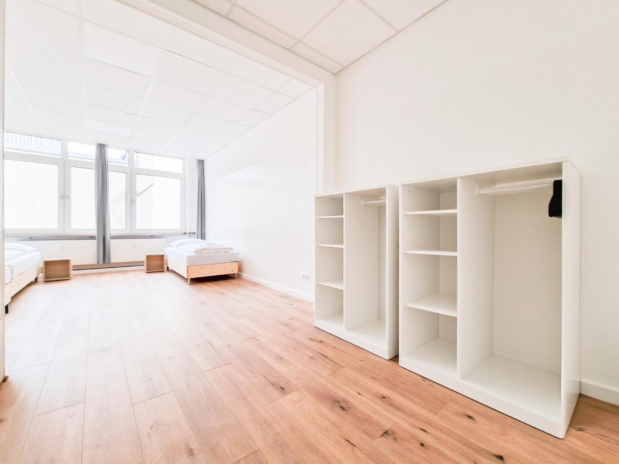 Raj Living - City Center Apartments With 5 Rooms - 10 Min Messe Dus Düsseldorf Buitenkant foto